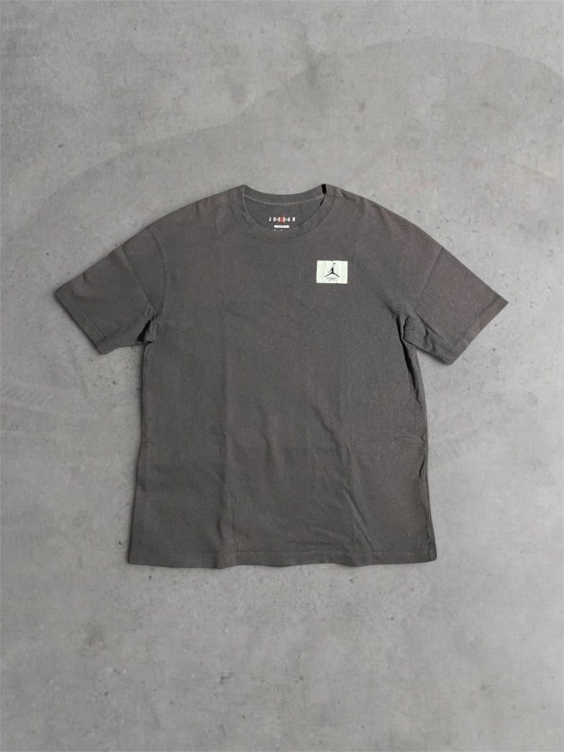 Jordan Flight Patch Tee Dark Grey (Category: Tshirts & Polo Shirts ) located in Caloocan City. Submitted by livedragon_c25d3f (Listing ID 1467040749, Image 1). Description: - Authentic Jordan t-shirt in dark grey with a trendy washed look - Comfortable loose fit cut for everyday wear - Classic stitched Jumpman Flight logo patch on the chest - Durable heavy cotton fabric with a ribbed crew neckline - Tagless interior neck print with Jordan brandin