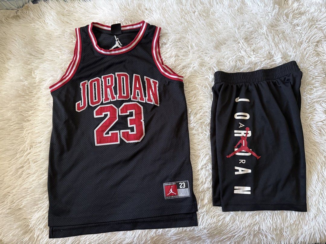 Jordan set (Category: Activewear) located in Angeles City. Submitted by buyforless04 (Listing ID 1467029074, Image 1). Description: Youth 10-12yo.