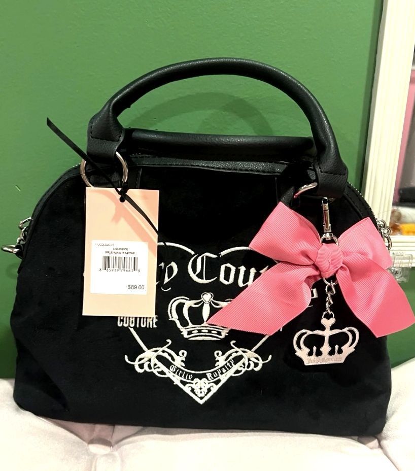 Juicy Couture (Category: Cross-body Bags) located in Las Pinas. Submitted by vanitystorehouse (Listing ID 1467136716, Image 2). Description: - brand new with tag - bought in US.