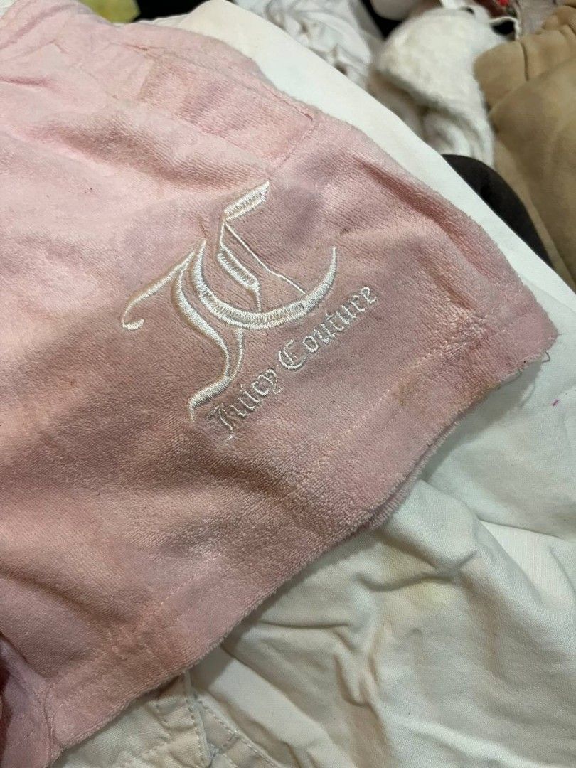 Juicy Couture Pink Towelling Shorts (Category: Shorts) located in Quezon City. Submitted by michypeachyy1 (Listing ID 1467104621, Image 2). Description: 400 plus Sf only may stain sa gitna kita sa pic pero removable po.