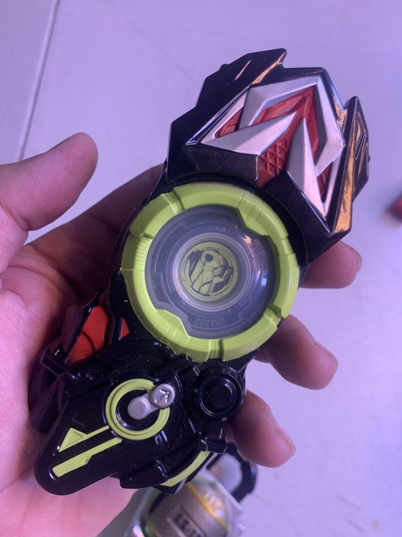 Kamen Rider / Sentai / DX - Mix (Category: Action & Battle Toys) located in Carmona. Submitted by bihira (Listing ID 1467036822, Image 2). Description: Kamen Rider / Sentai / DX - Mix - WYSIWYG - Assorted Mix.