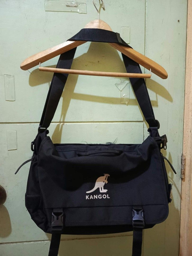 Kangol Black Messenger Bag (Category: Sling Bags) located in Manila. Submitted by collinvien123 (Listing ID 1467100625, Image 2). Description: excelent condition no issue good for daily use for students .