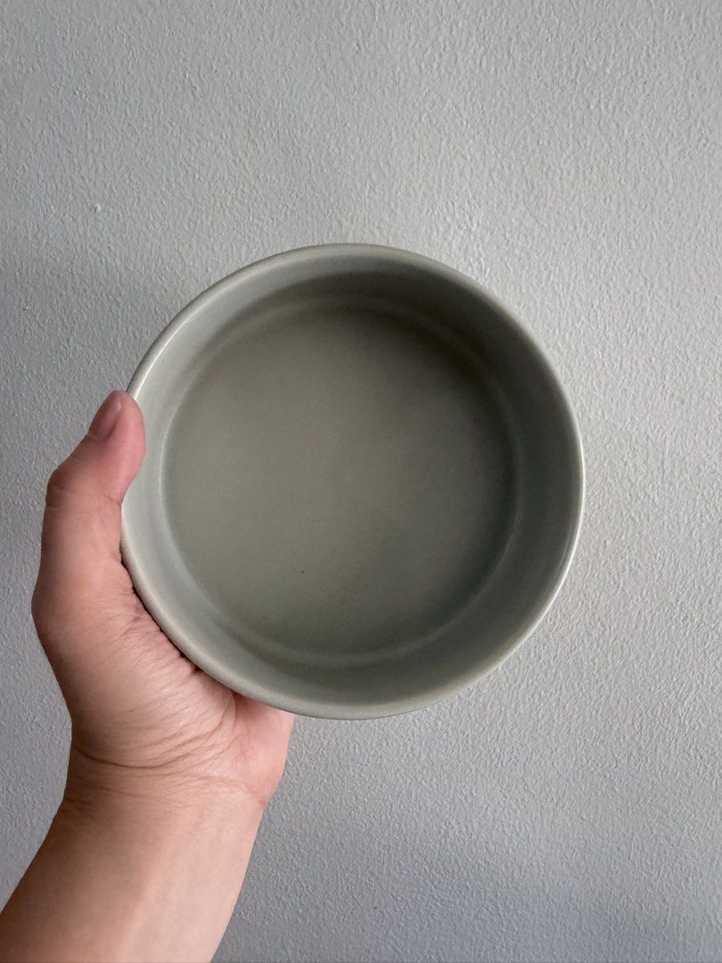 Kani Pet’s ceramic bowl (Category: Homes & Other Pet Accessories) located in Quezon City. Submitted by klengkerz (Listing ID 1467010479, Image 2). Description: .