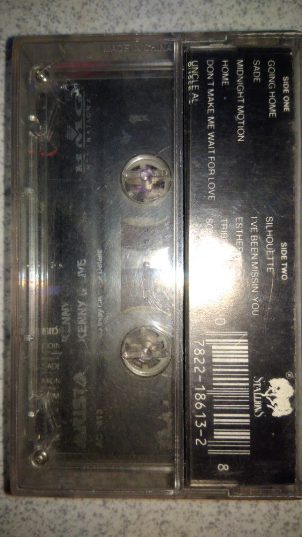 Kenny G Live Cassette Tape (Category: CDs & DVDs) located in Makati City. Submitted by julz2026 (Listing ID 1467166003, Image 2). Description: -Price is fixed - With inlay and transparent casing - Very good condition.