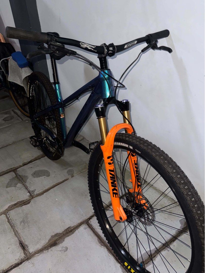 Kinesis MTB 29er (Category: Bicycles) located in Manila. Submitted by juliarmls (Listing ID 1467122276, Image 1). Description: • In good condition Specs : • Shimano Deore 1x12 • Shimano Hydraulic Brakes • Tanke 32 Fork • Tanke Crankset 34t • Maxxis Crossmark II Tires • Can do meet up / delivery for sure buyer • Negotiable.