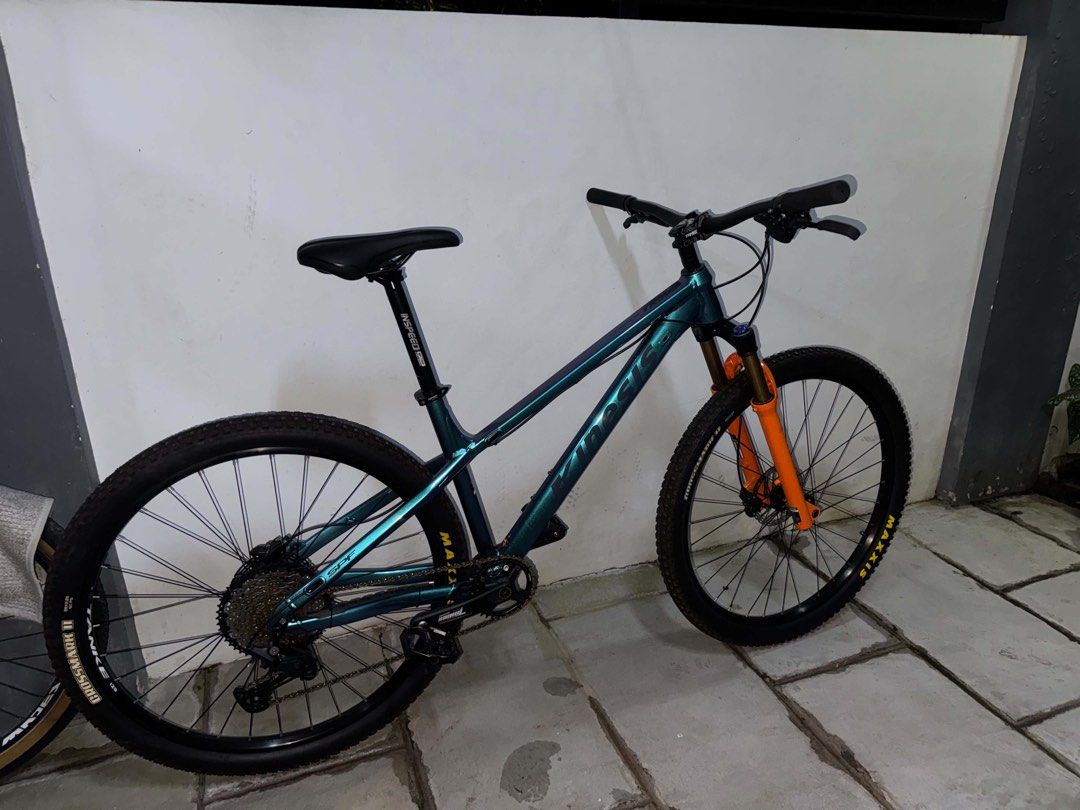 Kinesis MTB 29er (Category: Bicycles) located in Manila. Submitted by juliarmls (Listing ID 1467122276, Image 2). Description: • In good condition Specs : • Shimano Deore 1x12 • Shimano Hydraulic Brakes • Tanke 32 Fork • Tanke Crankset 34t • Maxxis Crossmark II Tires • Can do meet up / delivery for sure buyer • Negotiable.