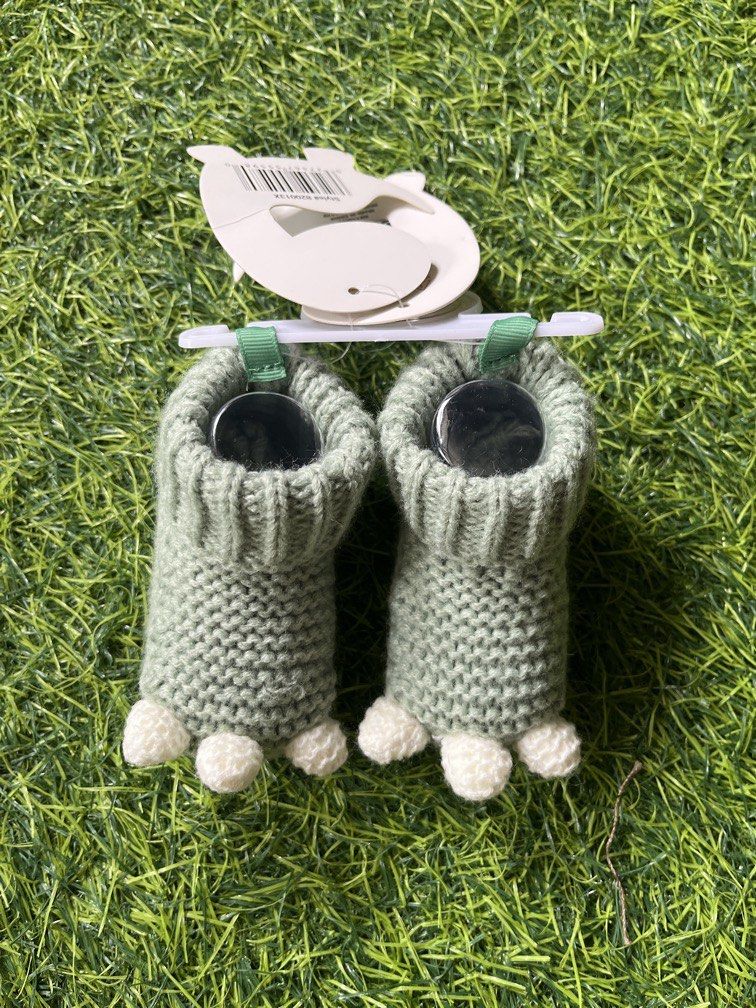 Knit booties from U.S (Category: Babies & Kids Fashion) located in Manila. Submitted by ty_imported_goods (Listing ID 1467010046, Image 2). Description: Knit Booties for babies ages 0-12months Unisex .