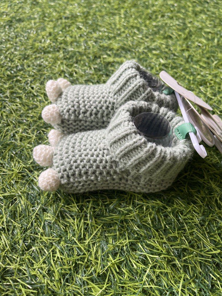 Knit booties from U.S (Category: Babies & Kids Fashion) located in Manila. Submitted by ty_imported_goods (Listing ID 1467010046, Image 3). Description: Knit Booties for babies ages 0-12months Unisex .