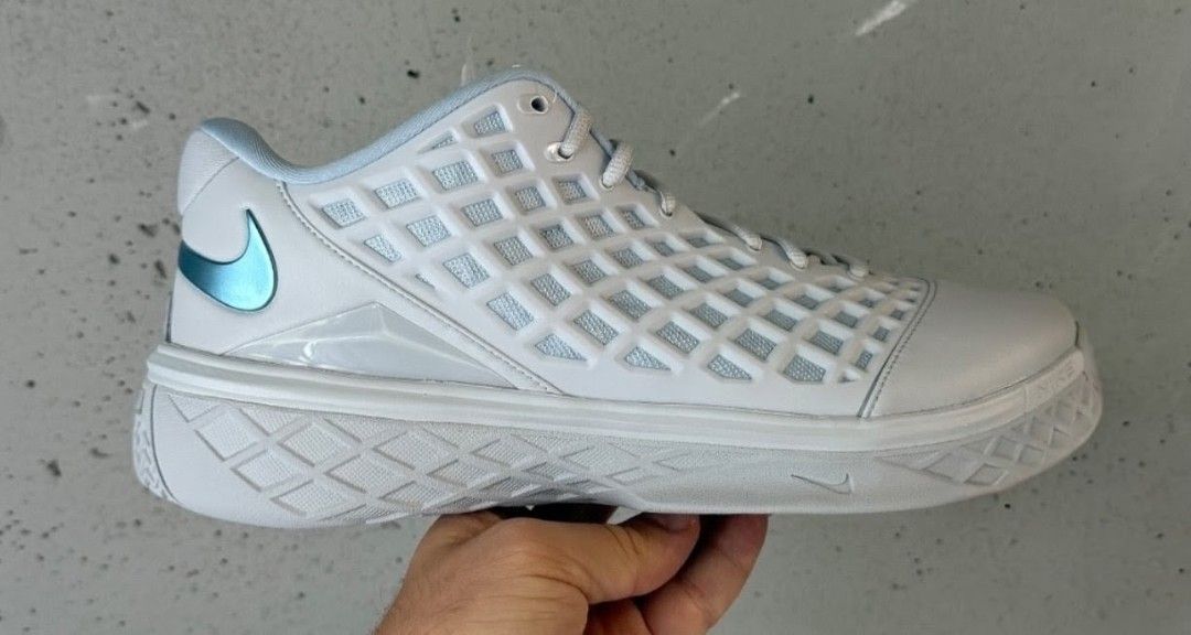 Kobe 3 low pure platinum (Category: Sneakers) located in Quezon City. Submitted by justinkixs (Listing ID 1466976497, Image 1). Description: size 8/8.5/9/9/5/10/10.5/11/12/13 bnew legit.