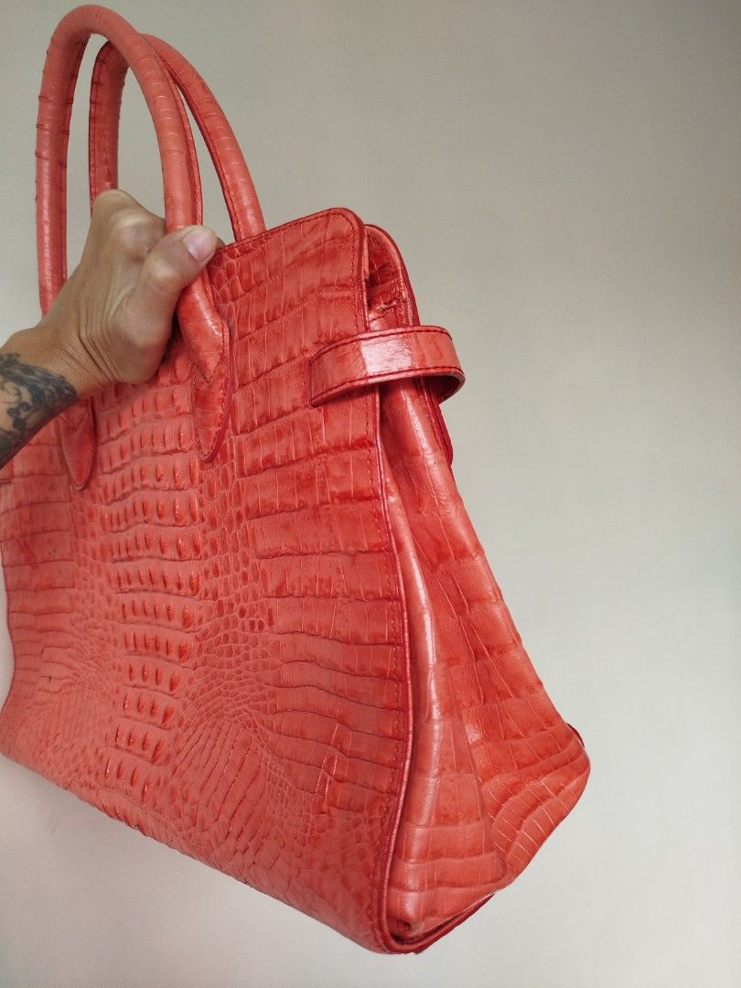 Kookjac bag (Category: Luxury Bags & Wallets) located in Naga. Submitted by jea1991 (Listing ID 1467031934, Image 2). Description: .