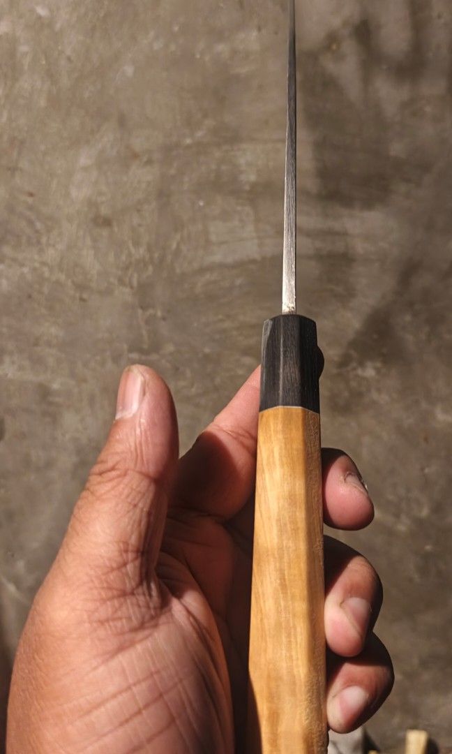 Kunishige funayuki (Category: Knives & Chopping Boards) located in Polomolok. Submitted by dkljapansurplus (Listing ID 1467100756, Image 3). Description: Kunishige funayuki rehandle Blade length 166mm Freeshipping.