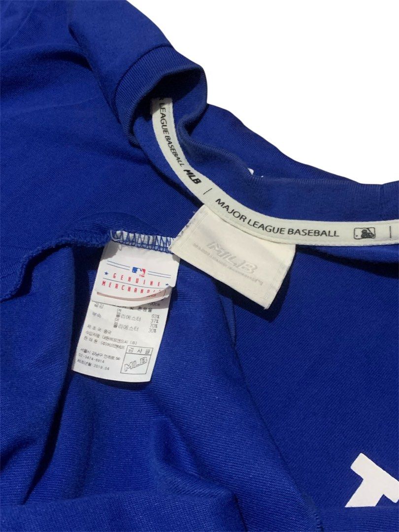 La Dodgers (Category: Tshirts & Polo Shirts ) located in Manila. Submitted by lyf_7hrift (Listing ID 1467133246, Image 3). Description: La Dodgers Shirt P300 26.5L 20.5W Dimes 9.5/10 Color Rate Excellent Condition.