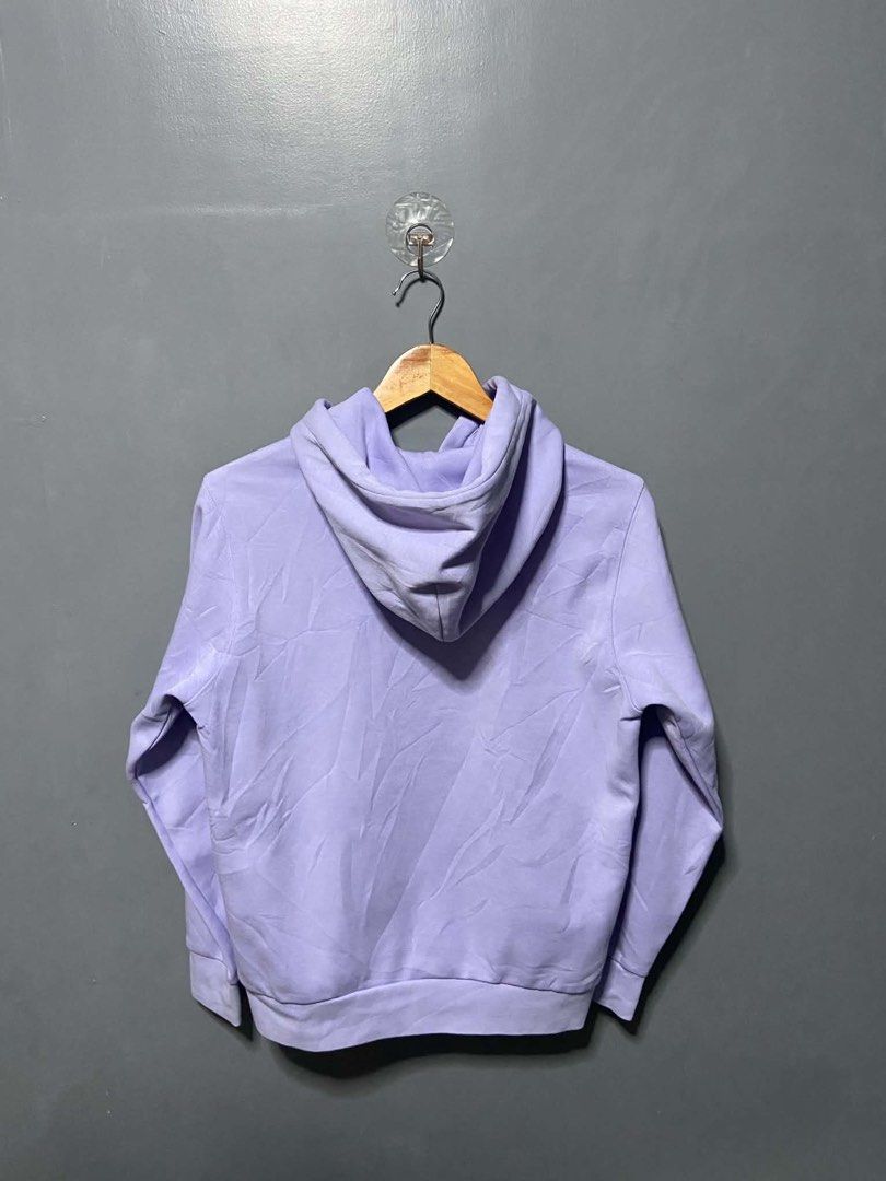 Lacoste Hoodie Jacket (Category: Coats, Jackets and Outerwear) located in Davao. Submitted by pakoys10_thrift (Listing ID 1467074014, Image 3). Description: Lakoste Hoodie For Women’s 🐊 Pastel Lavender/Light Purple Color Way Excellent Condition Color Rate 9.8/10 Size: 36 Dimes: 25x22 No Issue❌ 🏷999 Free Shipping✈️ Location Davao City📍.
