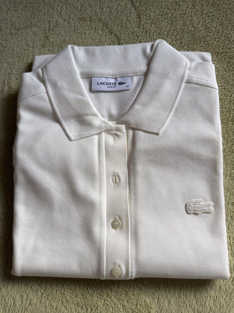 Lacoste slim Fit size 42 (Category: Longsleeves) located in Manila. Submitted by borahaulph (Listing ID 1467076050, Image 2). Description: Slim fit size 42 Color: off white Brand new.
