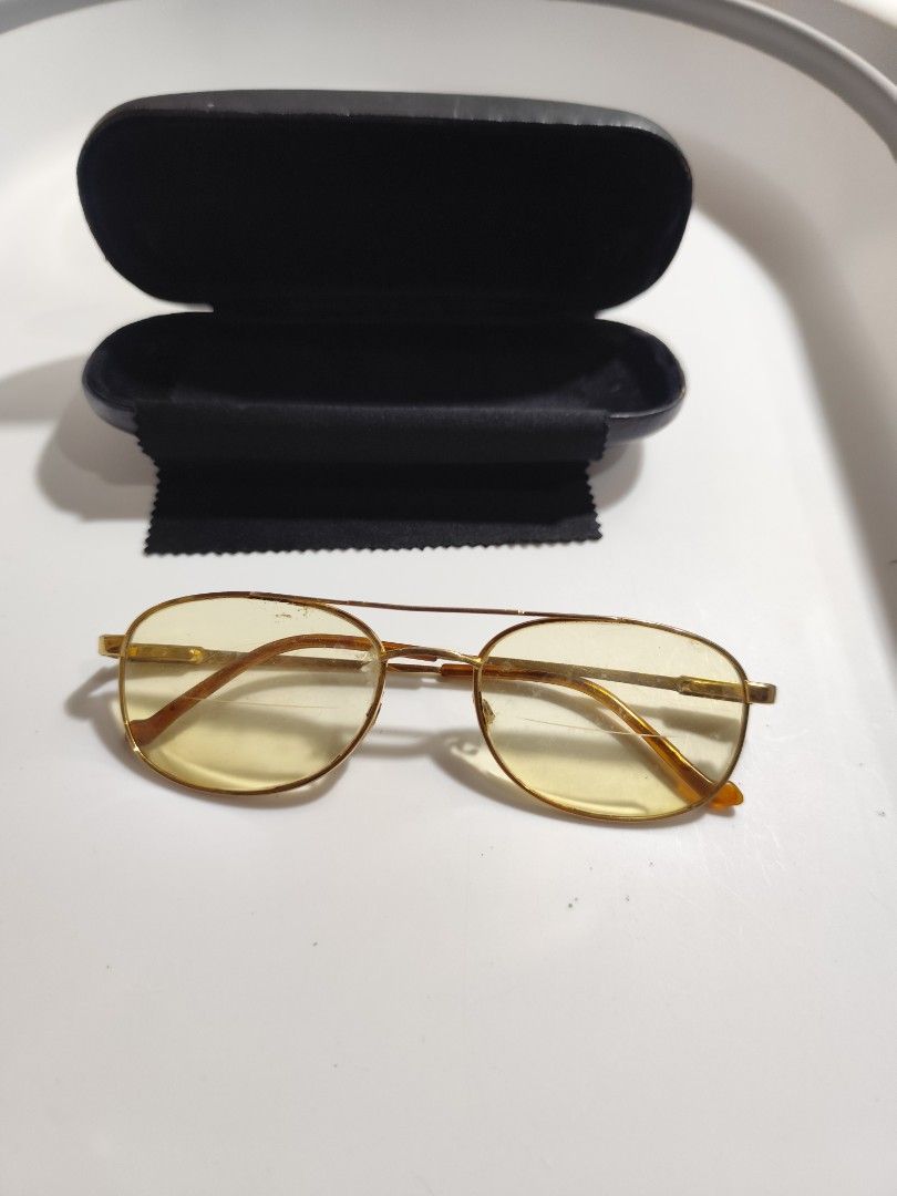 Lacoste Vintage Gold Frame (Category: Sunglasses & Eyewear) located in Cebu City. Submitted by icoolectnsellect (Listing ID 1467146144, Image 1). Description: Issue: Minor Scratch, Dirt and RX lens, no nosepad. Bought at Garage Sale. Authenticity not Guaranteed, di ko alam if legit or Fake. Buy @ your own Risk. All EyeGlasses or Sun Glasses ay may Grado or Prescription Glasses. Please be careful para di masira mata nyo, you can change the lens an