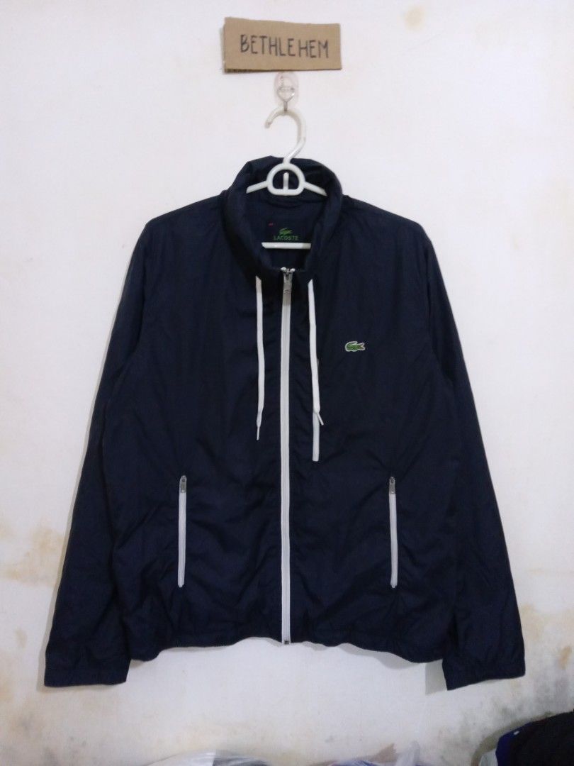Lacoste winbreaker jacket (Category: Coats, Jackets and Outerwear) located in Akbar. Submitted by bethlehema07352 (Listing ID 1466985753, Image 2). Description: .