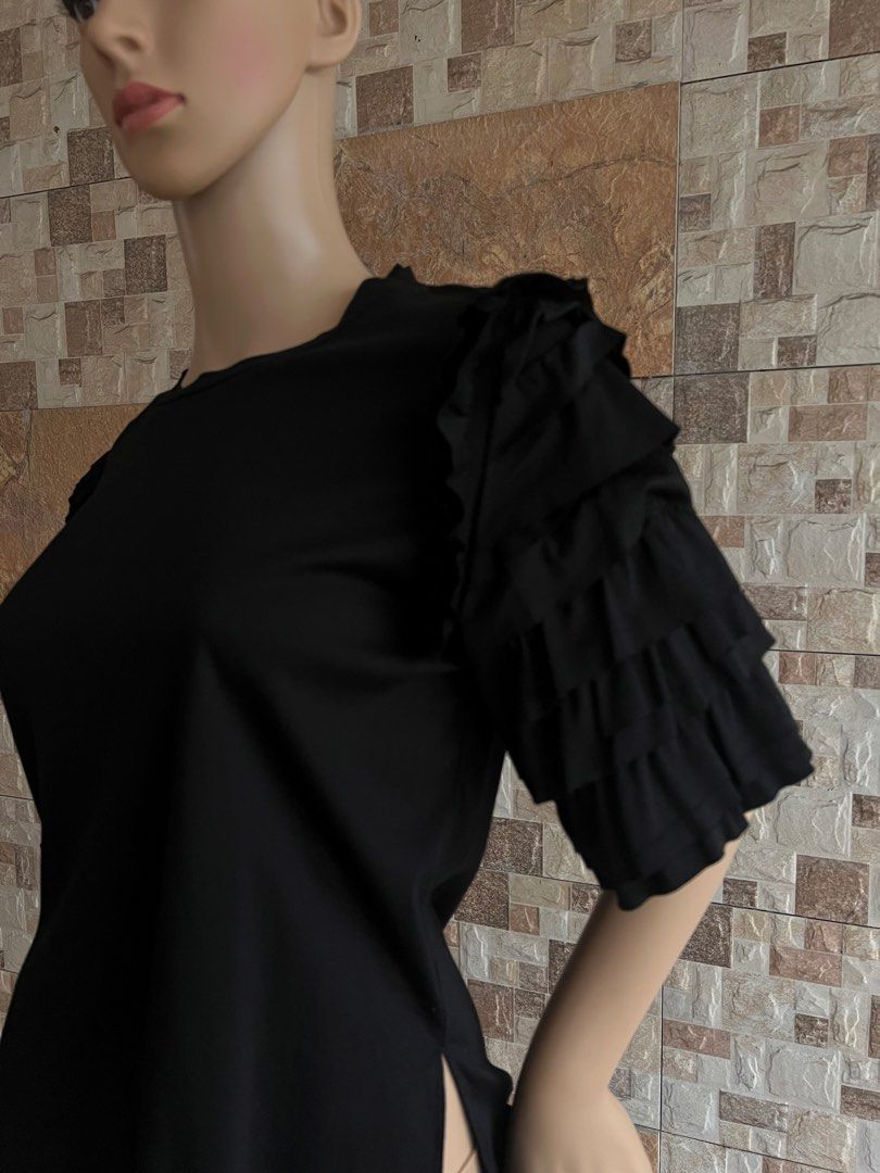 LANVIN - “ RUFFED “ DESIGN TSHIRT (Category: Blouses) located in Bacolod City. Submitted by timelessbyjosh (Listing ID 1467057944, Image 2). Description: BEST FOR CASUAL OUTFITS SIZE : 38 ACTUAL COLOR : BLACK COLOR RATE : 10 OUT OF 10 CONDITION : NEAR NEW MATERIAL : 100 % COTTON MADE IN : FLAWS : NONE DIMENSIONS LENGTH - 22. 5 WIDTH - 18 MEASUREMENT TAKEN WHILE LAYING FLAT. PLEASE COMPARE THE MEASUREMENT WITH YOUR GARMENT. .