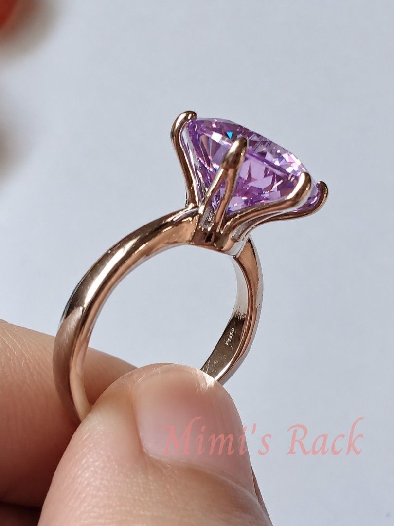 Lavender Amethyst Ring – Sparkling Purple Statement Ring (Category: Rings) located in Taguig. Submitted by mimisrack (Listing ID 1467046740, Image 3). Description: 💜A gorgeous lavender-purple ring featuring a large, brilliant-cut gemstone that catches the light beautifully! 💎 The soft violet hue and dazzling sparkle give this ring an elegant, feminine, and luxurious look. Perfect for adding a touch of glamour to your everyday outfits or making 
