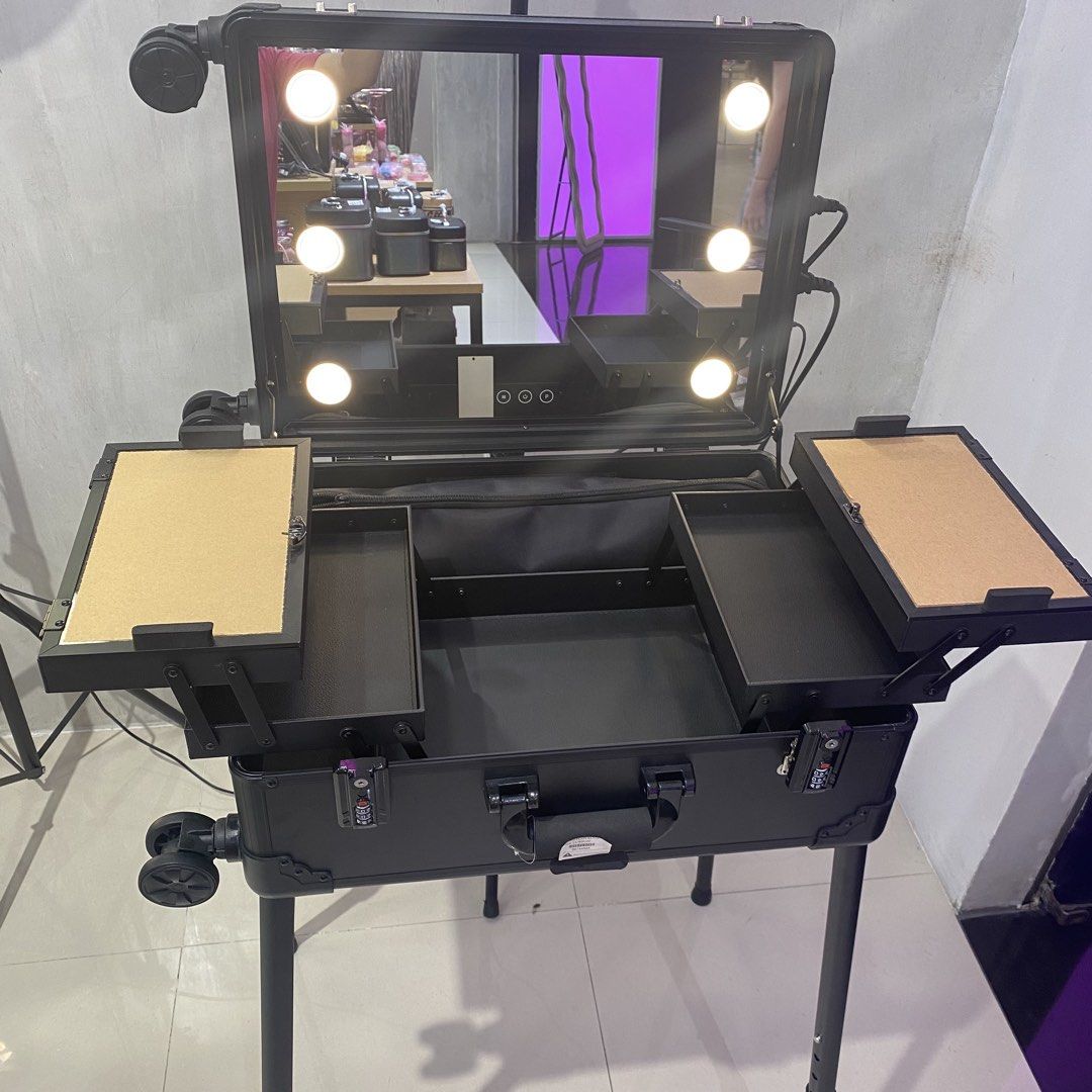 LC011 Plain Black-89744864 (Category: Makeup) located in Paranaque City. Submitted by gladkingphilippines (Listing ID 1467006187, Image 2). Description: .