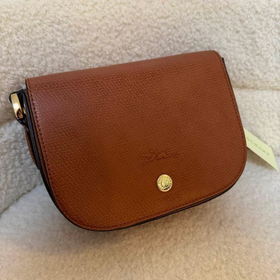 LC Sling Bag (Category: Cross-body Bags) located in Santa Cruz. Submitted by vendrenee (Listing ID 1466995573, Image 2). Description: LC inspired from BKK.