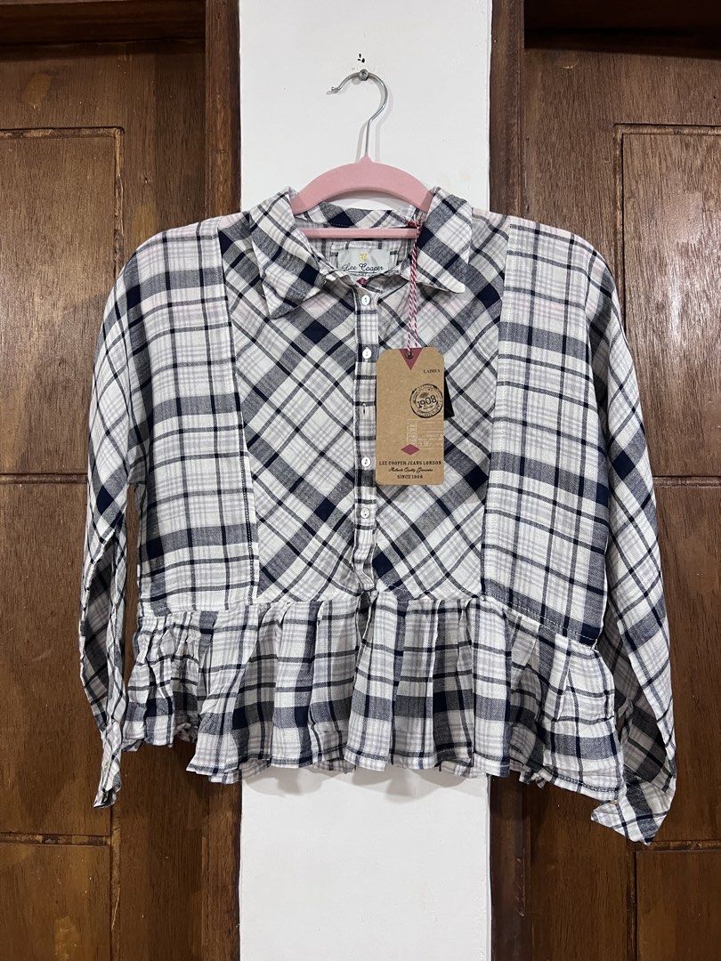 Lee Cooper Cute Polo (Category: Blouses) located in Bacoor. Submitted by pktd10 (Listing ID 1466973068, Image 1). Description: .