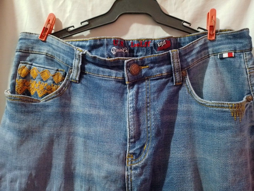 Lee Straight Cut Denim Jeans (Category: Jeans) located in Manila. Submitted by nievesolanna (Listing ID 1467040658, Image 2). Description: waist: 38 inches length: 38 inches 400 PESOS LOC: SAMPALOC, MANILA.