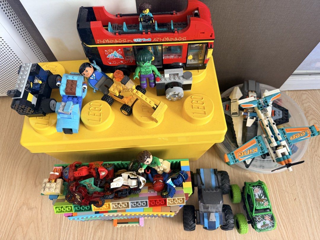 Lego (Category: Lego & Building Sets) located in Pasig City. Submitted by vdejesus (Listing ID 1466975006, Image 3). Description: 🧱 HUGE LEGO & Building Block Toy Bundle: Vehicles, Minifigures, Baseplates & Yellow Brick Storage Box Price: ₱2,500 for everything! (Take-all value bundle worth over ₱8,000++ when bought separately!) Clearing out a massive mixed collection of LEGO and building brick sets! Packed with tons of play value including vehic
