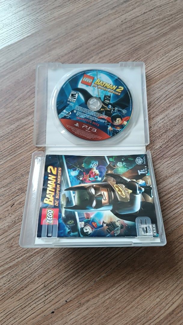 LEGO Batman 2: DC Super Heroes PS3 (Category: PlayStation) located in Quezon City. Submitted by jl_yu (Listing ID 1467030818, Image 2). Description: - Platform: PlayStation 3 (Greatest Hits Edition) - Includes: Original case, game disc, and manual booklet - Condition: Disc surface is clean and tested 100% working - Gameplay: Fun cooperative mode, perfect for LEGO and DC fans location: visayas ave QC O916-745-l866 pick up or shipping via lalamove.