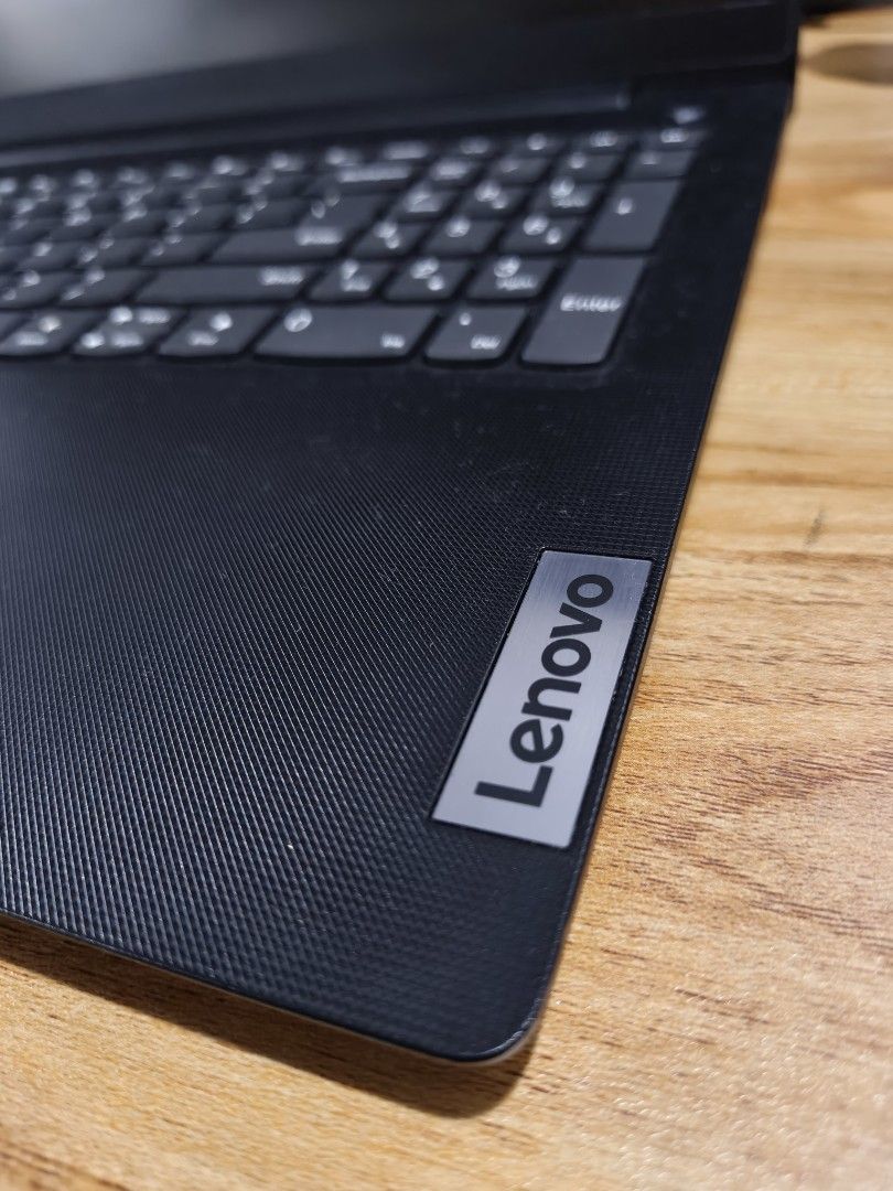 Lenovo V15 G3 IAP (Category: Laptops & Notebooks) located in Manila. Submitted by crazytiger29 (Listing ID 1467152333, Image 2). Description: Lenovo V15 G3 IAP (82TT) Processor : Intel Core i5 12th Gen Memory : 16gb ram ddr4 Storage : 512gb ssd Display size : 15.6FHD numerical keys INTEL IRIS XE graphics Windows 11 Pro With lenovo charger 95% Physical appearance (like-new) 100% Performance No history of repair No hidden issue Honest to goodness o