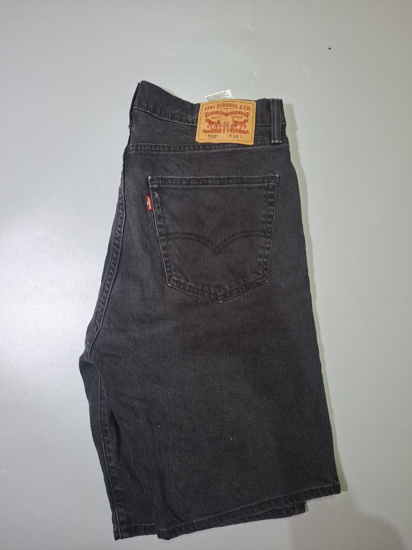LEVI'S 505 BLACK DENIM SHORTS (Category: Shorts) located in Dipolog. Submitted by elcatips420 (Listing ID 1467124105, Image 2). Description: NO ISSUE NASA PIC NA ANG DETAILS DM LANG PO LOC MINDANAO DIPOLOG CITY CAN ship nationwide.