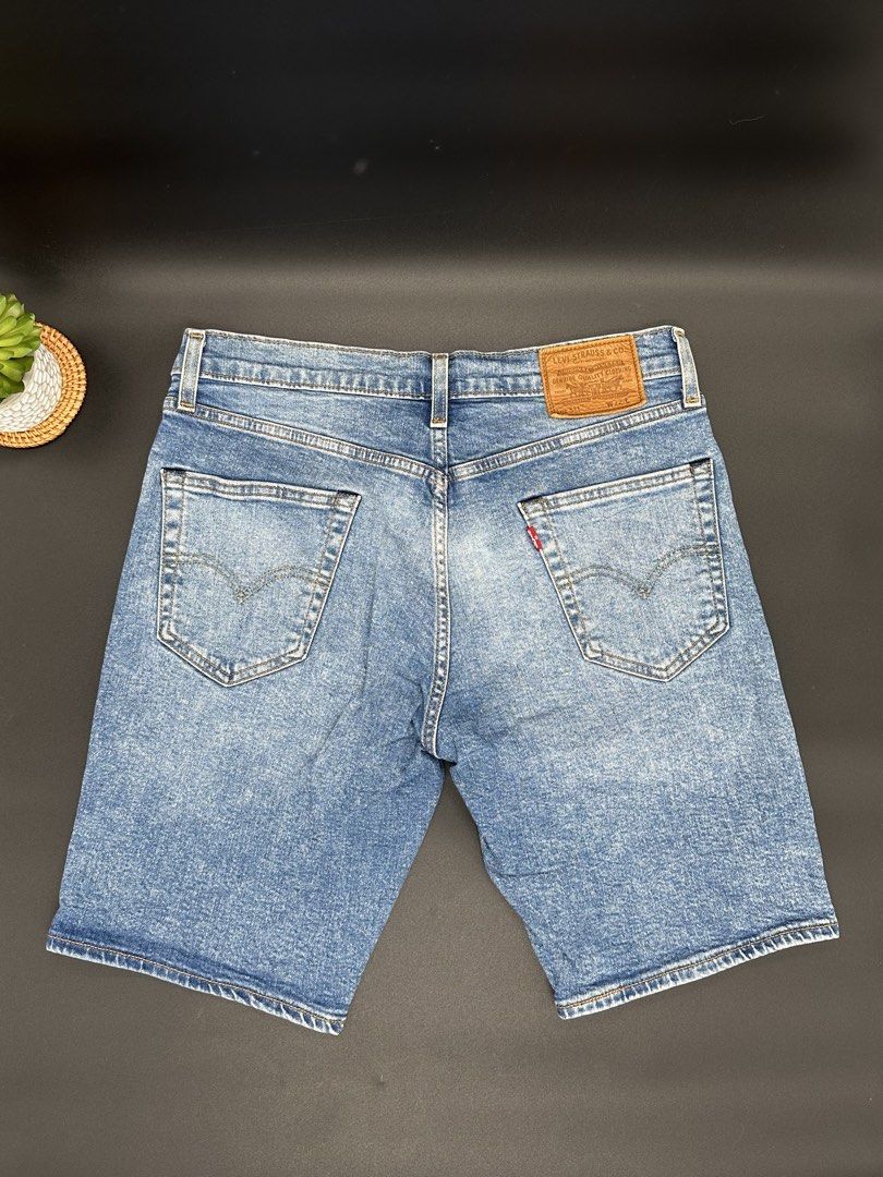 Levis 511 Big E Denim Shorts (Category: Shorts) located in Baguio. Submitted by .daryl (Listing ID 1467080430, Image 2). Description: 32-33 waist 18 length 9 leg opening .
