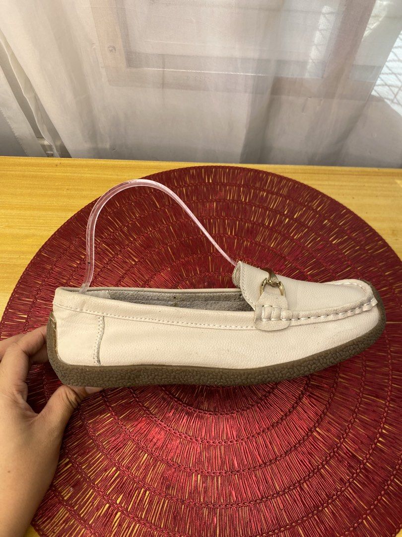 Loafers leather (Category: Loafers) located in Davao. Submitted by jennicaestrella_1995 (Listing ID 1467165187, Image 2). Description: .