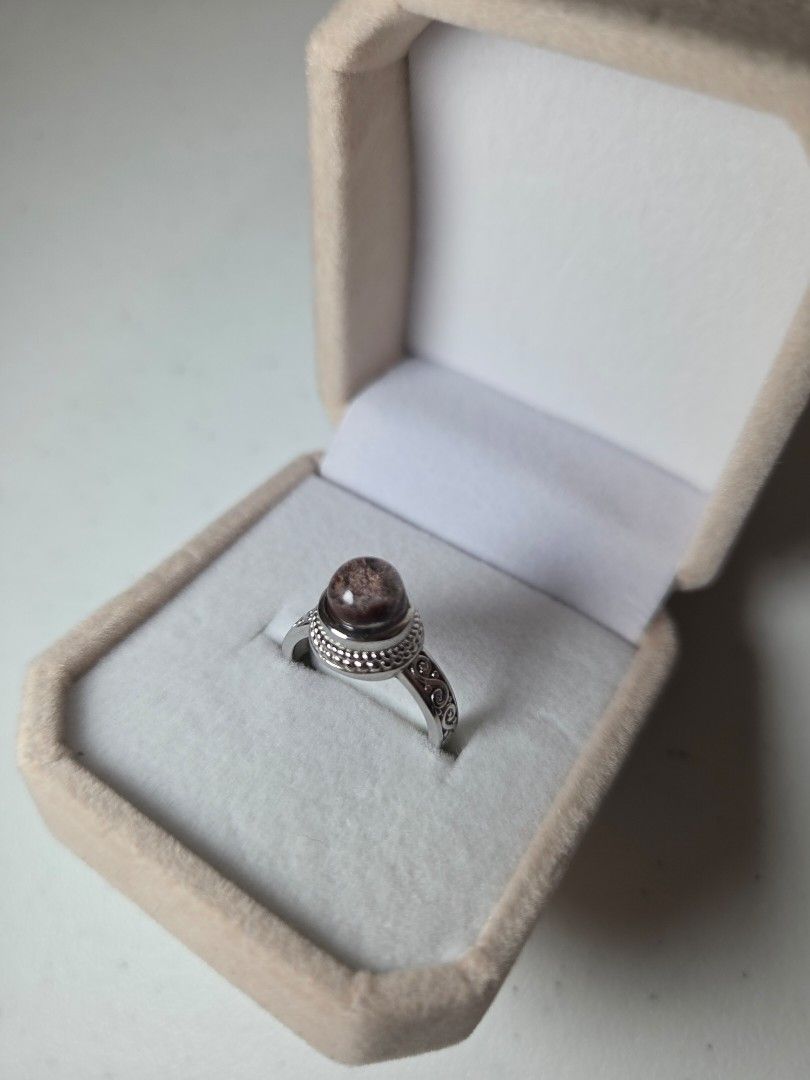 Lodolite Garden Quartz Ring (Category: Rings) located in Pasig City. Submitted by ccsakura4 (Listing ID 1467129774, Image 1). Description: Natural Lodolite Garden Quartz Ring Copper electro-plated in S925 Adjustable Energies: manifestation ☆ transformation ☆ spiritual growth.