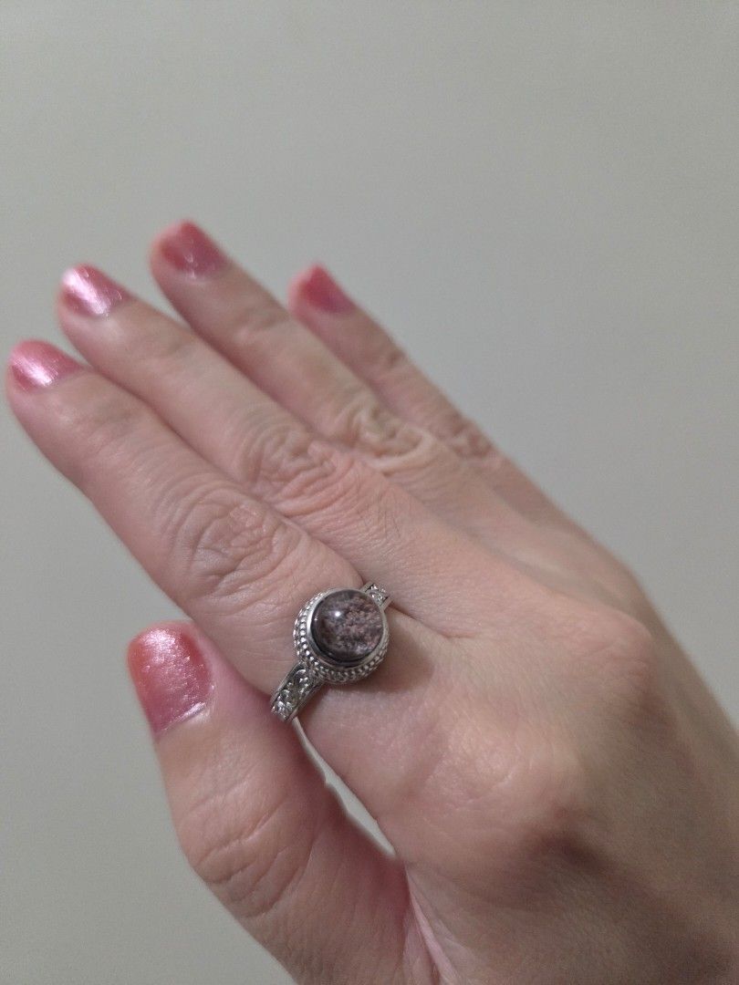 Lodolite Garden Quartz Ring (Category: Rings) located in Pasig City. Submitted by ccsakura4 (Listing ID 1467129774, Image 2). Description: Natural Lodolite Garden Quartz Ring Copper electro-plated in S925 Adjustable Energies: manifestation ☆ transformation ☆ spiritual growth.