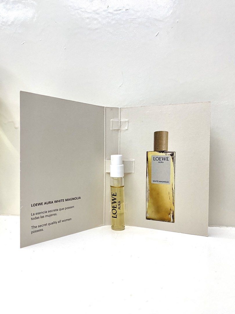 1.5ML Loewe Agua Drop edp (Category: Fragrance & Deodorants) located in Mexico. Submitted by happymoby (Listing ID 1467142842, Image 3). Description: Agua Drop by Loewe is a Oriental Floral fragrance for women. Agua Drop was launched in 2024. The nose behind this fragrance is Núria Cruelles Borrull. The fragrance features Bergamot, Orange Blossom, Labdanum and Leather..