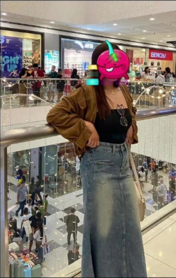Long denim mermaid skirt (Category: Skirts) located in Tanza. Submitted by katyaa_xyyy (Listing ID 1467162926, Image 3). Description: good condition rfs not fit anymore.