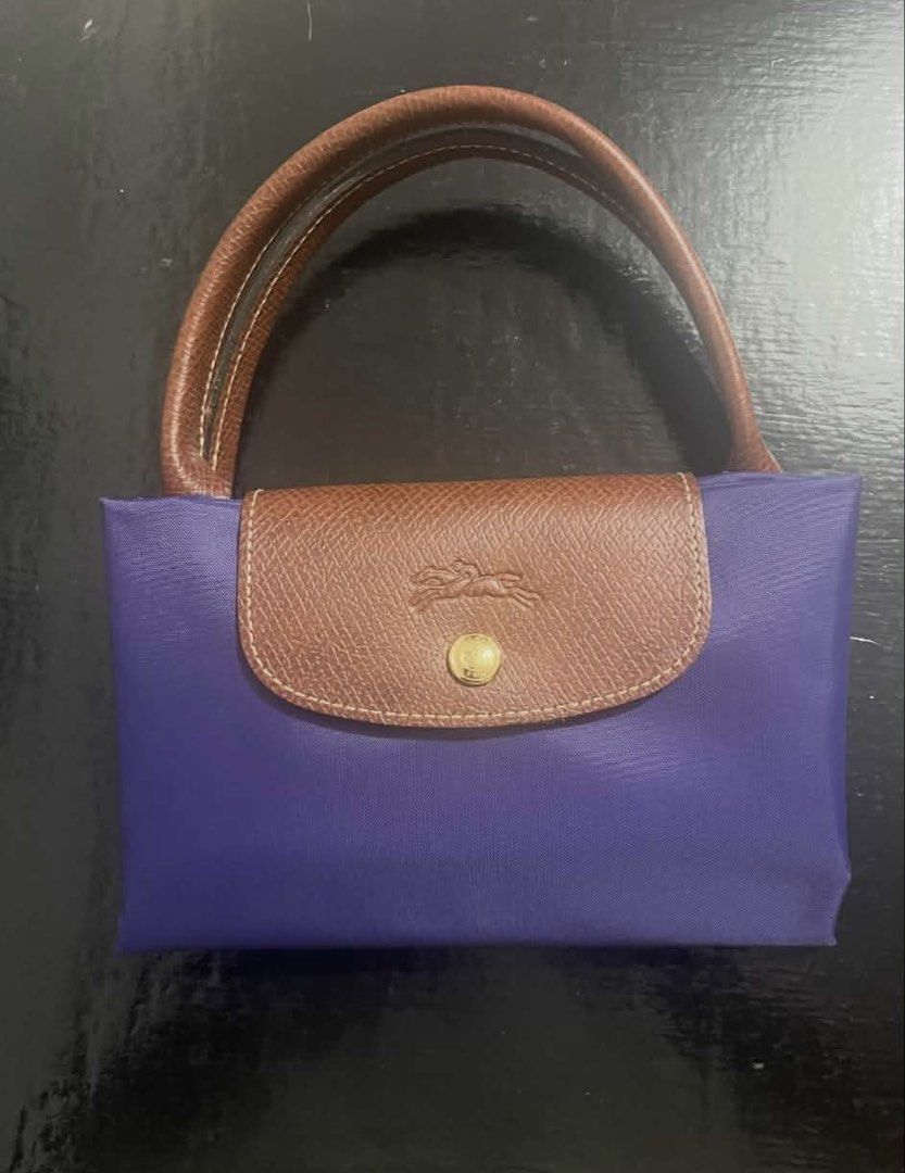 Longchamp Paris Handbag (Category: Luxury Bags & Wallets) located in Taguig. Submitted by shop.alybuzon (Listing ID 1466885195, Image 2). Description: MOP: Gcash (Payment before ship/delivery) Courier: Same day — Lalamove/Grab J&T Express.