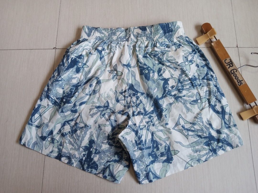 Louis Vuitton Blue White Monogram Print (Category: Shorts) located in Tanay. Submitted by jrgoods (Listing ID 1467114771, Image 2). Description: Louis Vuitton Small men's Waistline 28-32 Length 17 Excellent to new condition 850+Ship Tanay Rizal location Shipping Nationwide Louis Vuitton - Design: Blue and white monogram watercolor pattern - Size: S (Made in Italy) - Features: Elastic waistband with adjustable white drawstring and interior lining 