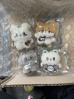 （分類：）位於 。 由 oxomiffy 提交（商品編號 1467030667，圖片 1）。簡介： 。
