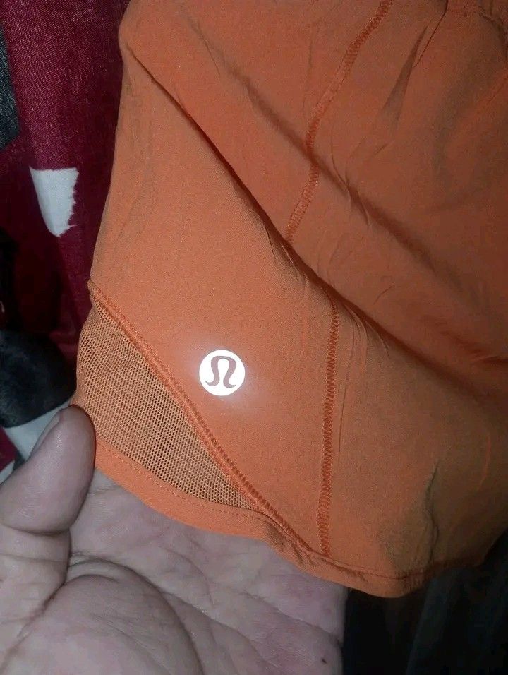 LULULEMON (Category: Shorts) located in Taguig. Submitted by clothingselection (Listing ID 1467054092, Image 3). Description: PTPA PANG PICKLEBALL MO MADAM LULULEMON WIDTH 28-32 LENGTH 12 EXCELLENT CONDITION NID WASH FRESH FROM BALE CUT TAG (AUTHENTIC).