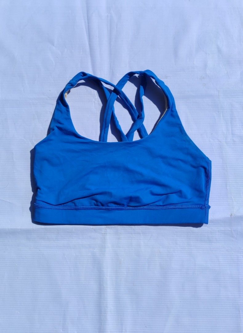Lululemon Energy Bra size 6 (Category: Activewear) located in Lingayen. Submitted by jhaytrqza (Listing ID 1466996615, Image 3). Description: 10/10 COLOR RATE Good CONDITION issue : lose stitching but not damage (see last pic) SRP 3K Selling it for 499 +sfee Only (slight nego pass sa lawballer) GOTYME/BPI PAYMENT SHIPPING VIA J&T features : Breathe (and sweat!) easy in this Sun Salutation-approved yoga bra. Luxtreme® Cool-to-the-touch Luxtreme® f