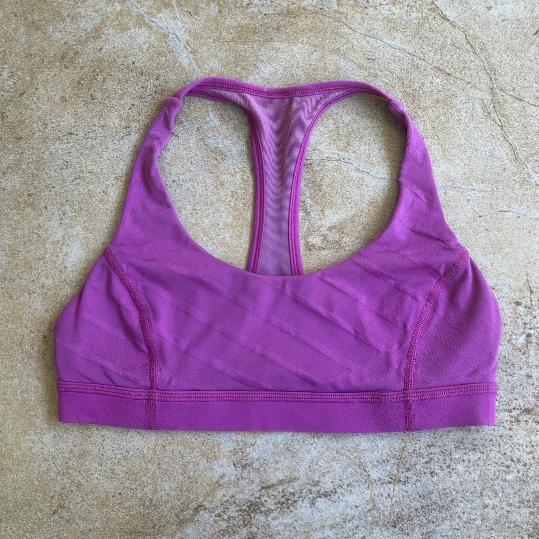 Lululemon Hot Like Agni bra (dot 6) (Category: Activewear) located in Davao. Submitted by luxnmore_dvo (Listing ID 1467063179, Image 2). Description: NO LOWBALLING FIRST TO PAY BASIS dot 6 With padslots, no pads 9/10 condition.
