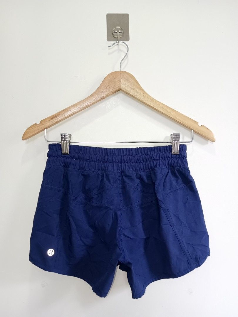 Lululemon Track That Short (Category: Activewear) located in Cebu City. Submitted by vicenwear (Listing ID 1467061209, Image 3). Description: Dot 4 Like new No issue.