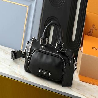 （分類：）位於 。 由 swiftbear_f8ccfe 提交（商品編號 1466978023，圖片 1）。簡介： 。