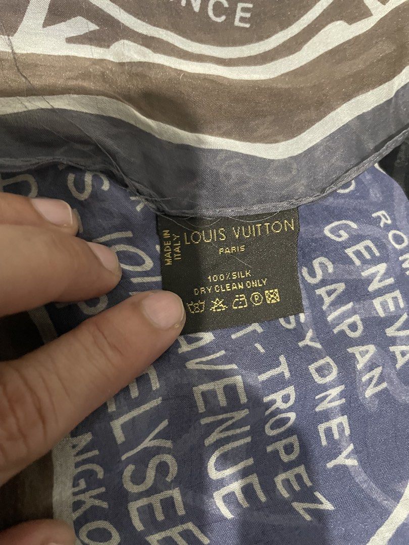 LV scarf (Category: Looking For) located in Davao. Submitted by mj_designervintagecurator (Listing ID 1467086423, Image 3). Description: 📌with signs of used, snags 📌width 25- length 66 inches 📌Not guarrenteed authentic.