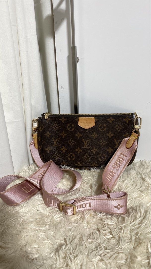 Lv sling (Category: Luxury Accessories) located in Tagum. Submitted by amarasluxbag (Listing ID 1467168152, Image 1). Description: Good condition Sign of use only Magadan pa .