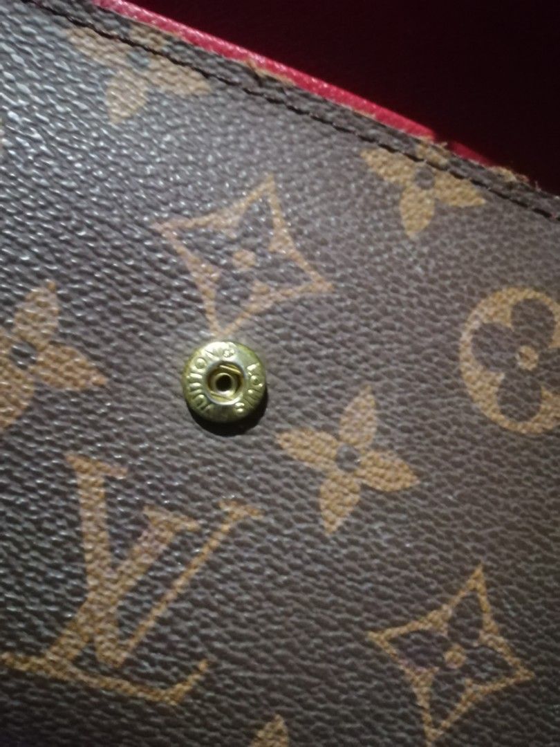 LV wallet monogram canvas (Category: Luxury Bags & Wallets) located in Manila. Submitted by justthriftright. (Listing ID 1467075469, Image 3). Description: excellent condition no issue.