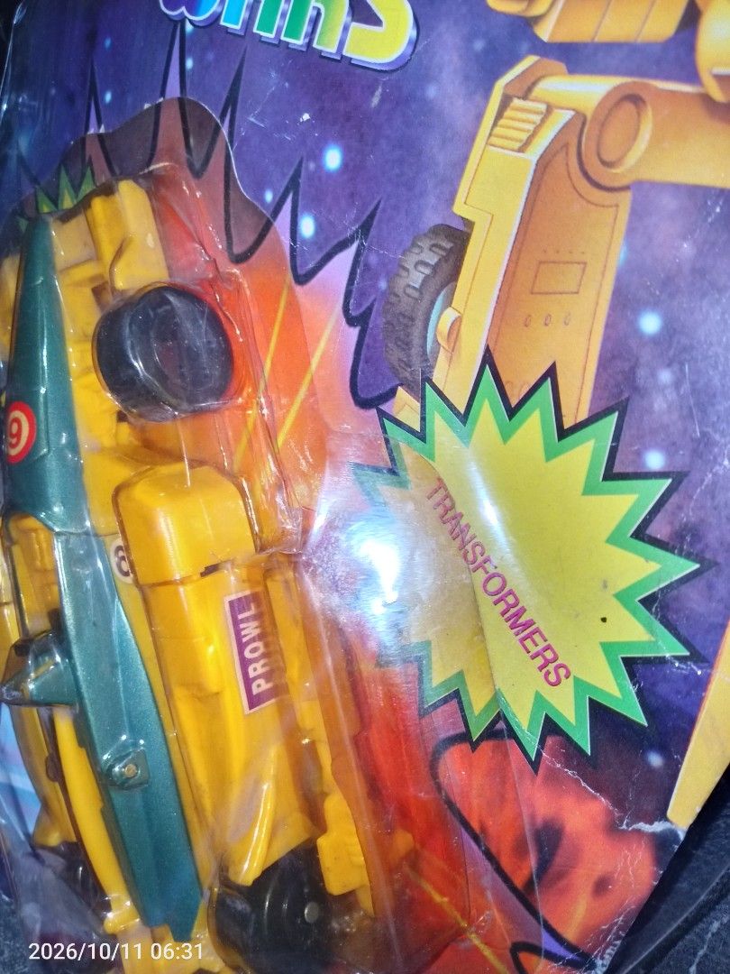 Machine Wars Transforming Car Robot 90s (Category: Vintage Collectibles) located in Davao. Submitted by banana.pancake (Listing ID 1467165982, Image 2). Description: 7-8inches Tranforming Robot Racing Car, Sealed. Shipping thru J&T door to door.