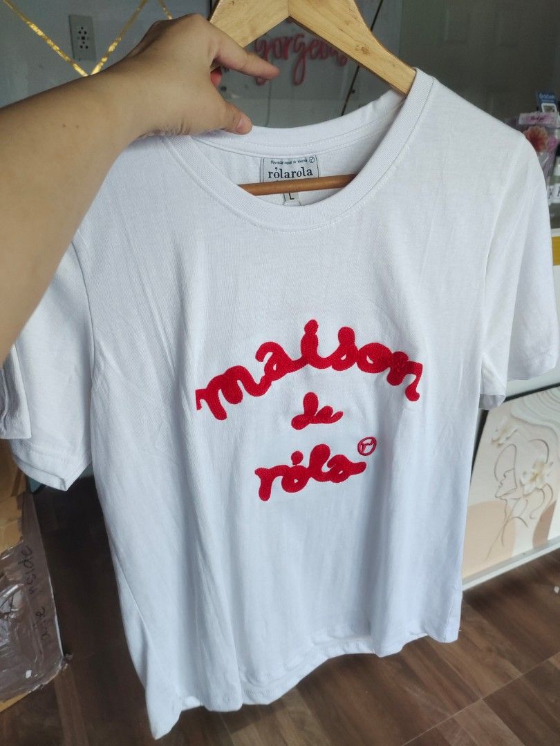 Maison Women shirt (Category: Shirts) located in Aliaga. Submitted by kmapparel (Listing ID 1467056081, Image 1). Description: .