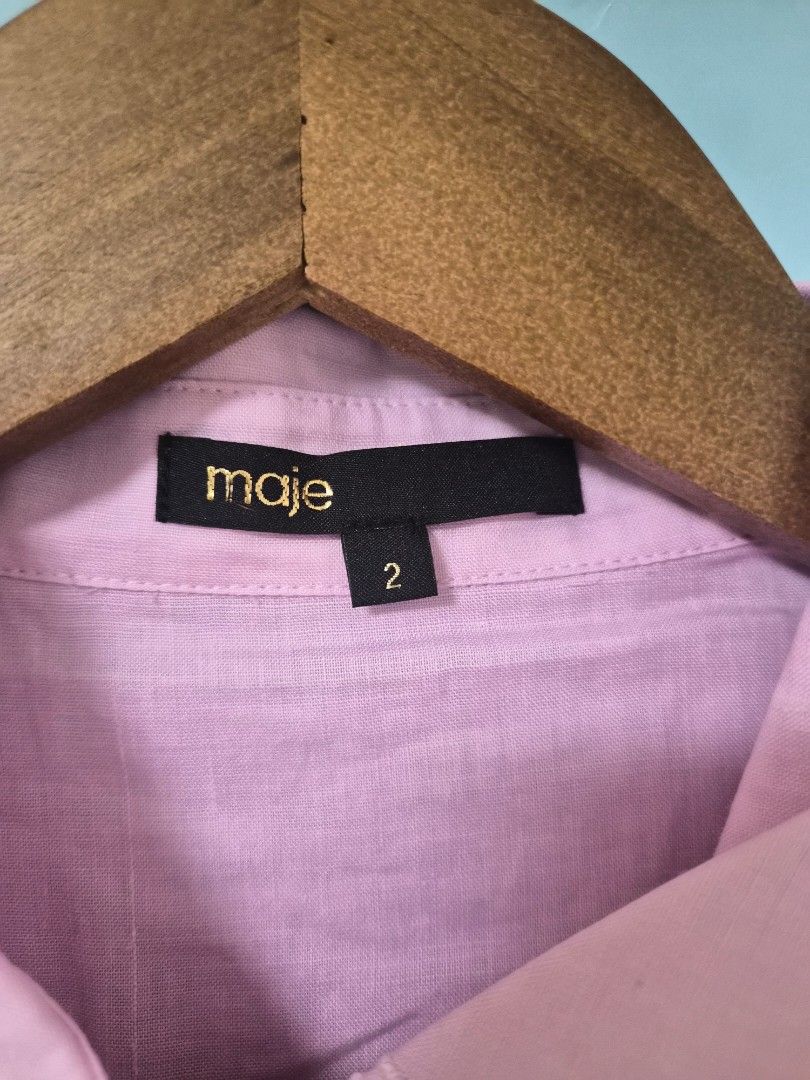 Maje Pink Long Sleeve Cropped Button Up Blouse Size 2 (Category: Longsleeves) located in Manila. Submitted by prelovedbyc.hannah (Listing ID 1467081074, Image 3). Description: - Brand: Maje - Size: 2 - Style: Cropped shirt with classic collar and front button closure - Sleeves: Long sleeves with button cuffs - Condition: Excellent / Like new.